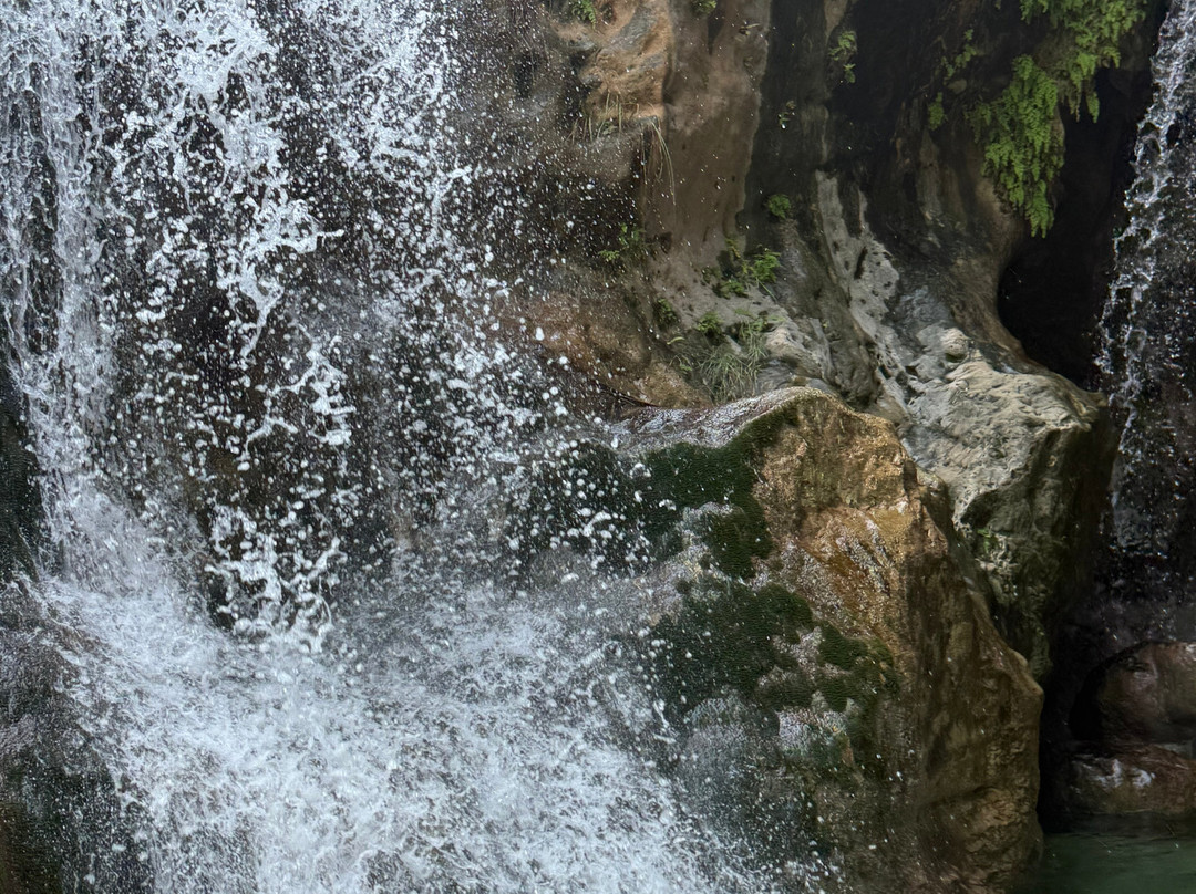 Wadi Tiwi Mibam Adventure-提维必去景点