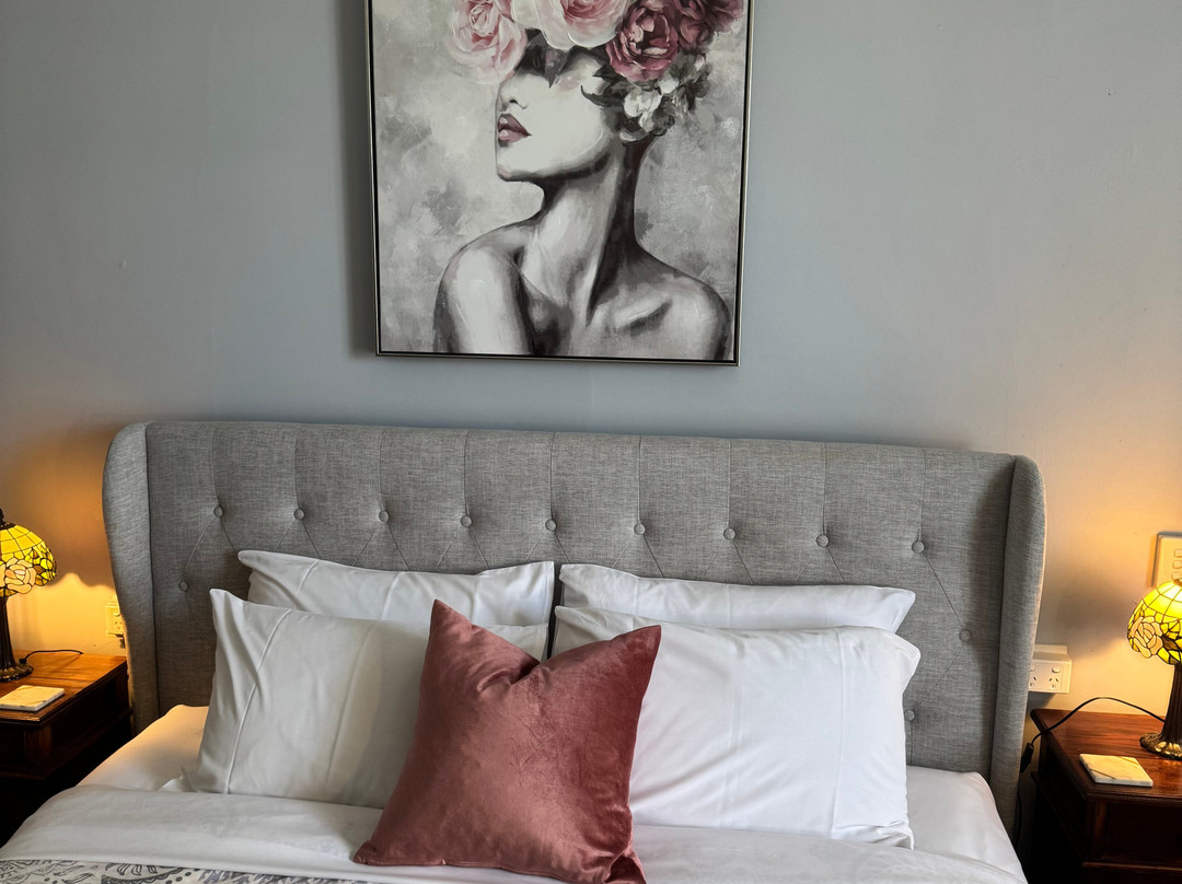 The Dragonfly Inn主图