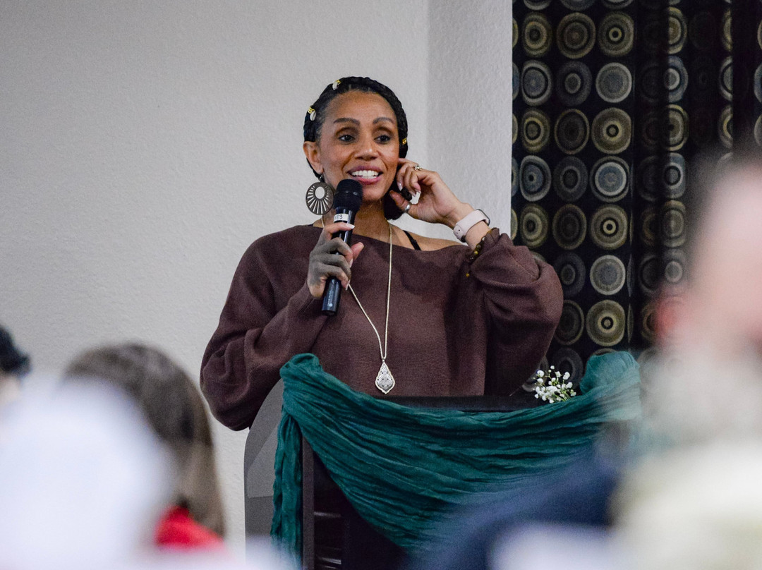 Best Western Premier Crown Chase Inn & Suites主图