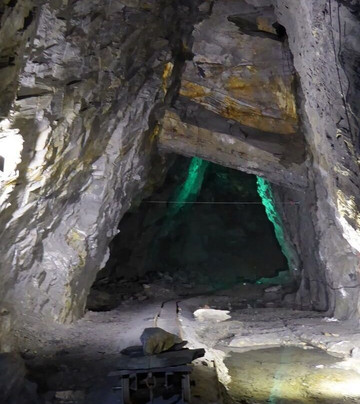 Zip World Llechwedd Deep Mine Tour-Blaenau Ffestiniog必去景点