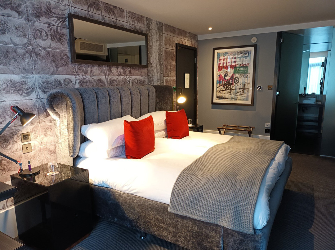 马尔马逊牛津酒店主图