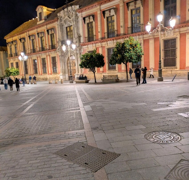 Plaza del Triunfo-塞维利亚必去景点