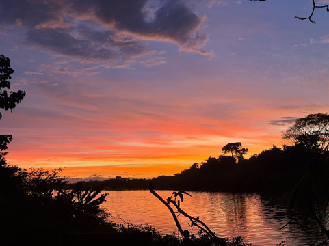 Hotel Rio Lindo主图