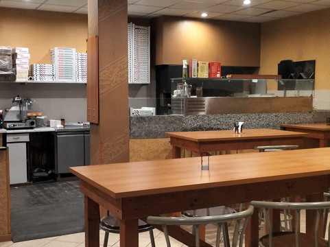 La famiglia - Pizza e kebab d'asporto