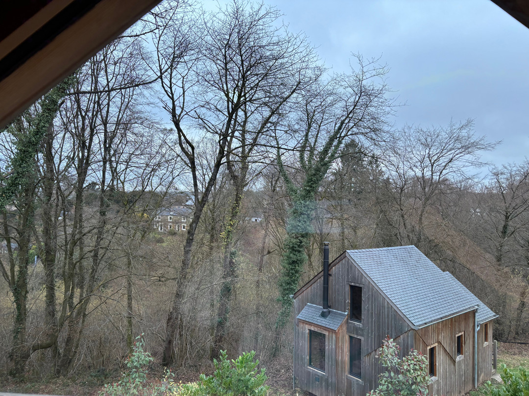 Les Cabanes Des Pierreux