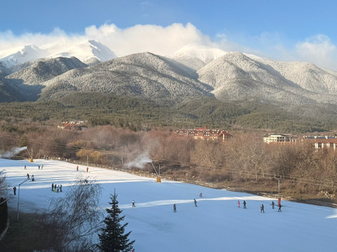 Smart Ski Academy-班斯克必去景点