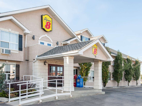 科克伦温德姆速8酒店