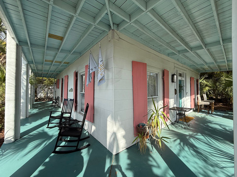 老卡拉贝尔酒店主图