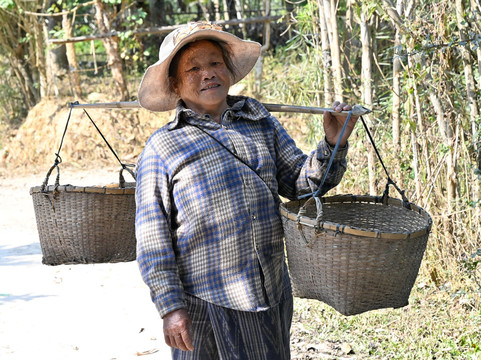 ORLA Tours Laos-琅勃拉邦必去景点