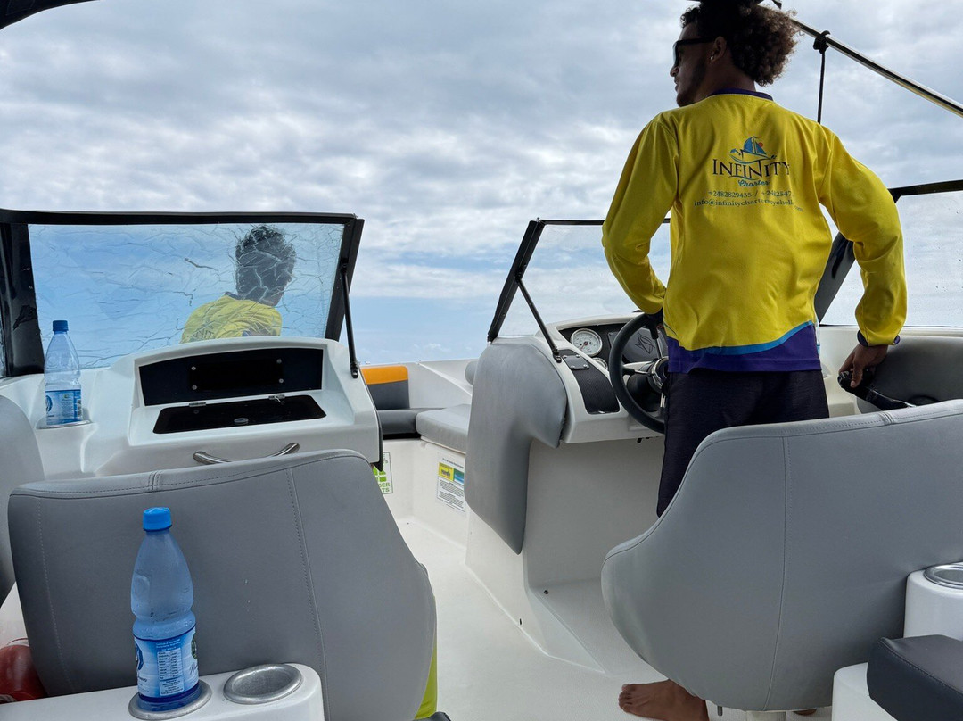 Infinity Charter Seychelles-普拉兰岛必去景点