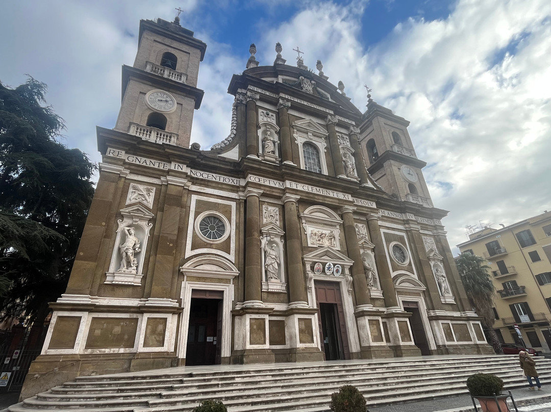 Cattedrale di San Pietro-弗拉斯卡蒂必去景点
