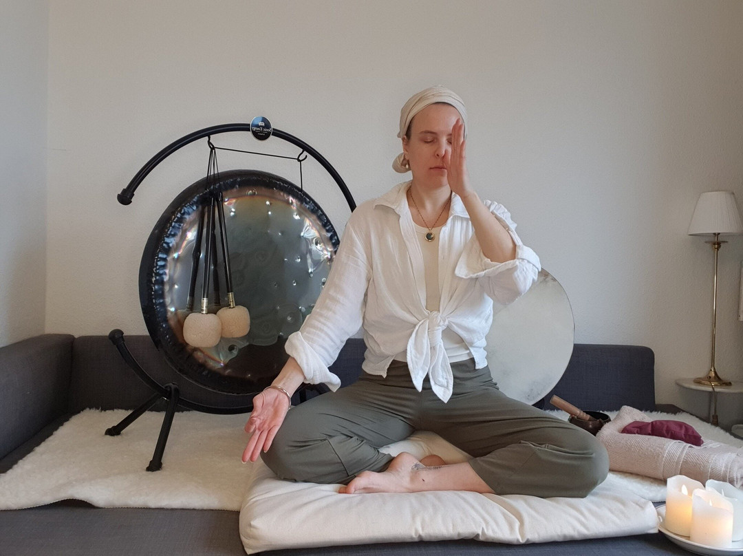 Aline Baconneau Yoga Studio