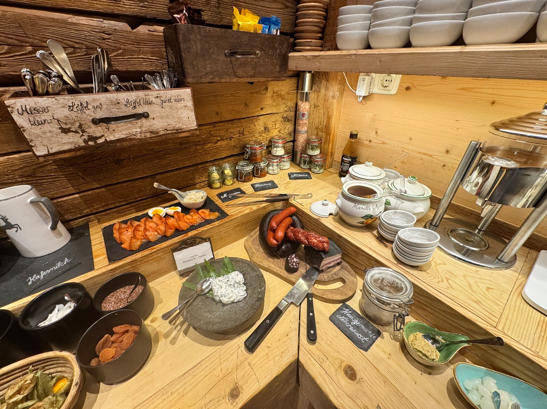 艾德酒店旅馆主图