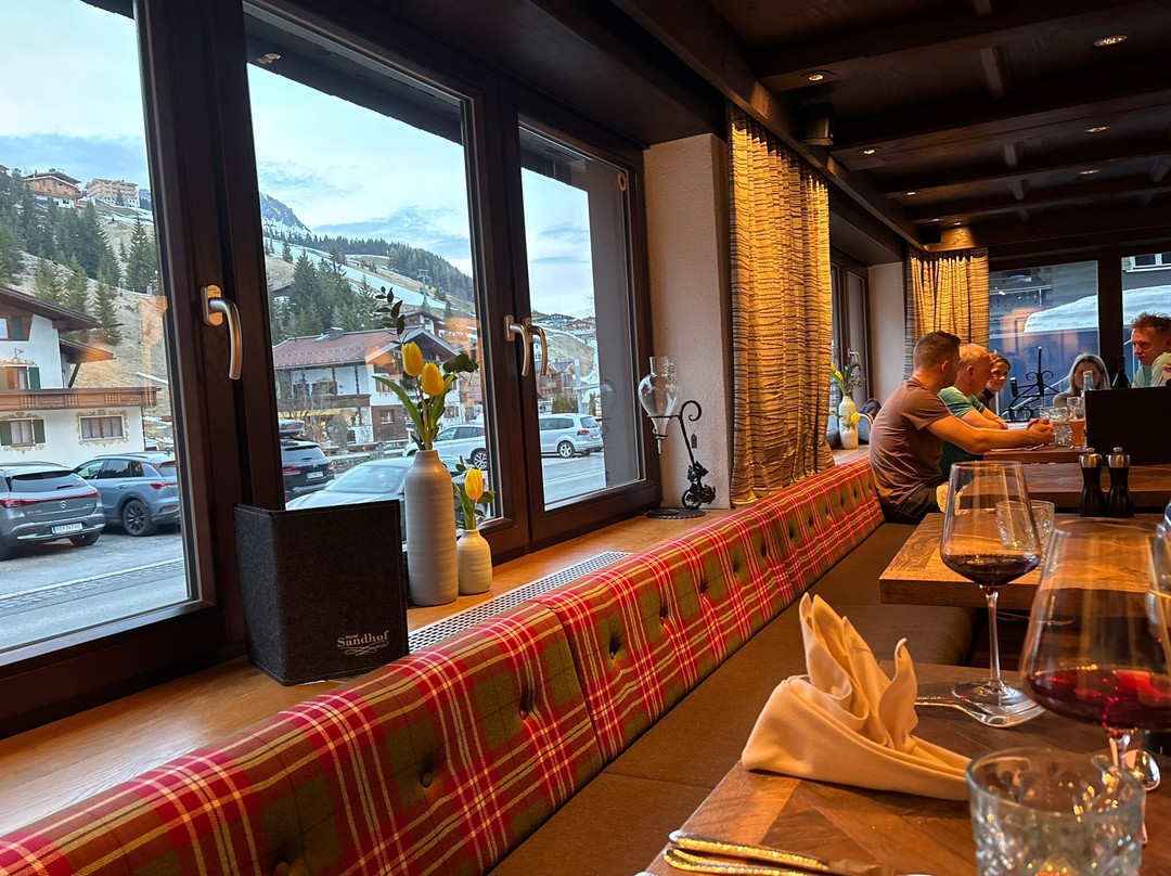 闪德福酒店主图