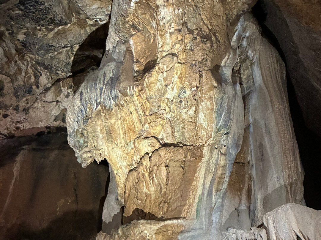 Site Historique des Grottes de Saint-Christophe-Saint-Christophe必去景点