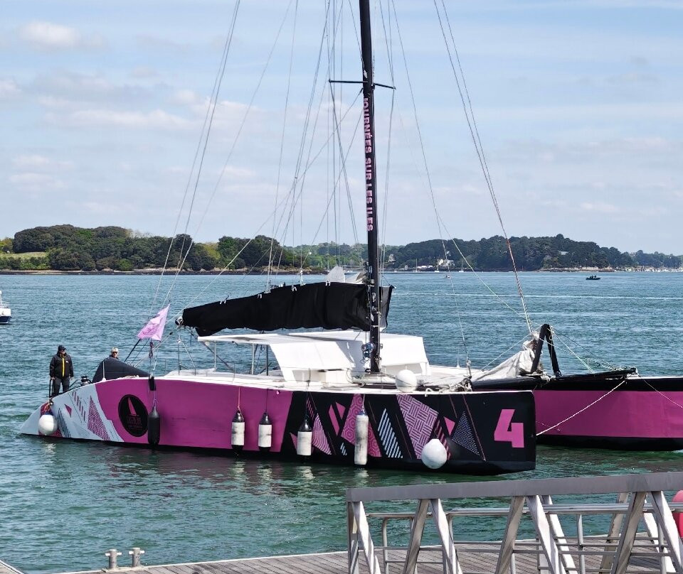 Caseneuve Maxi Catamaran-Baden必去景点
