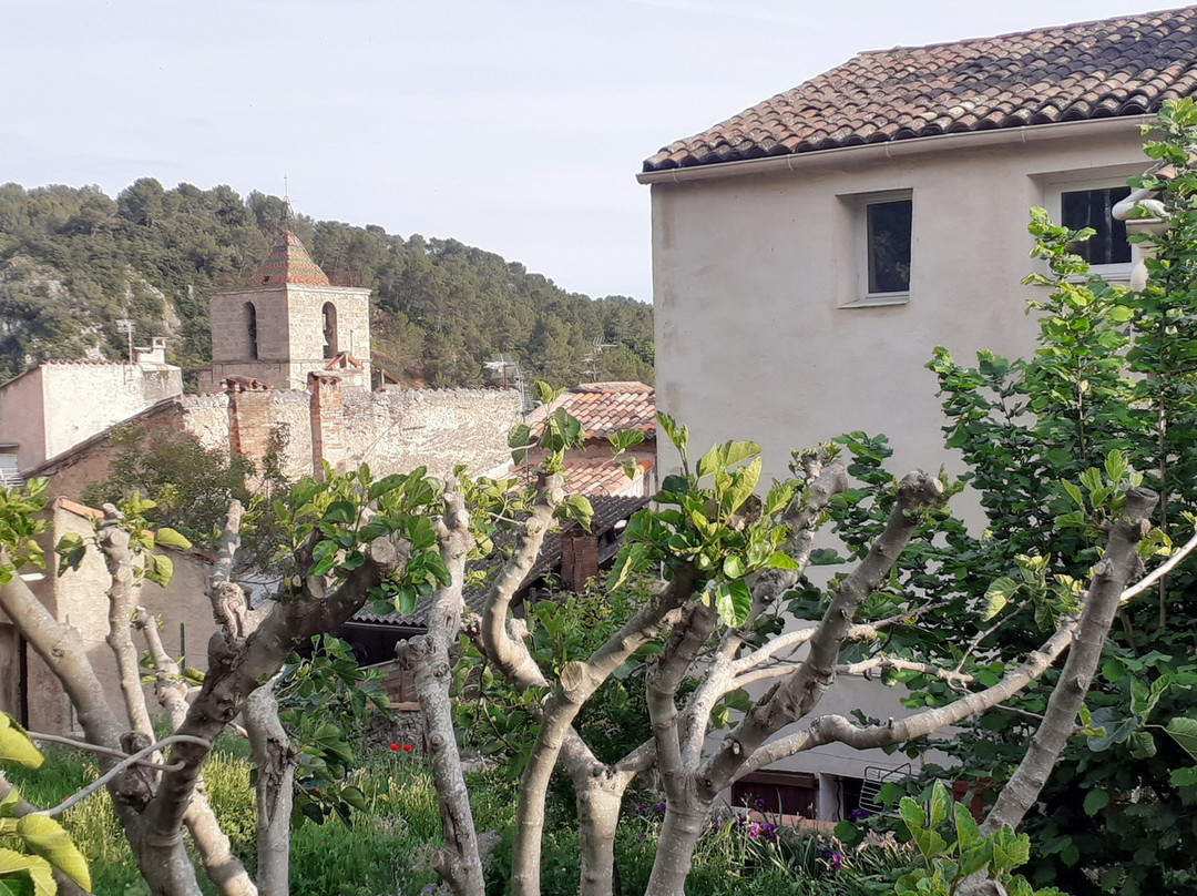Le Couvent Des Ecrevisses