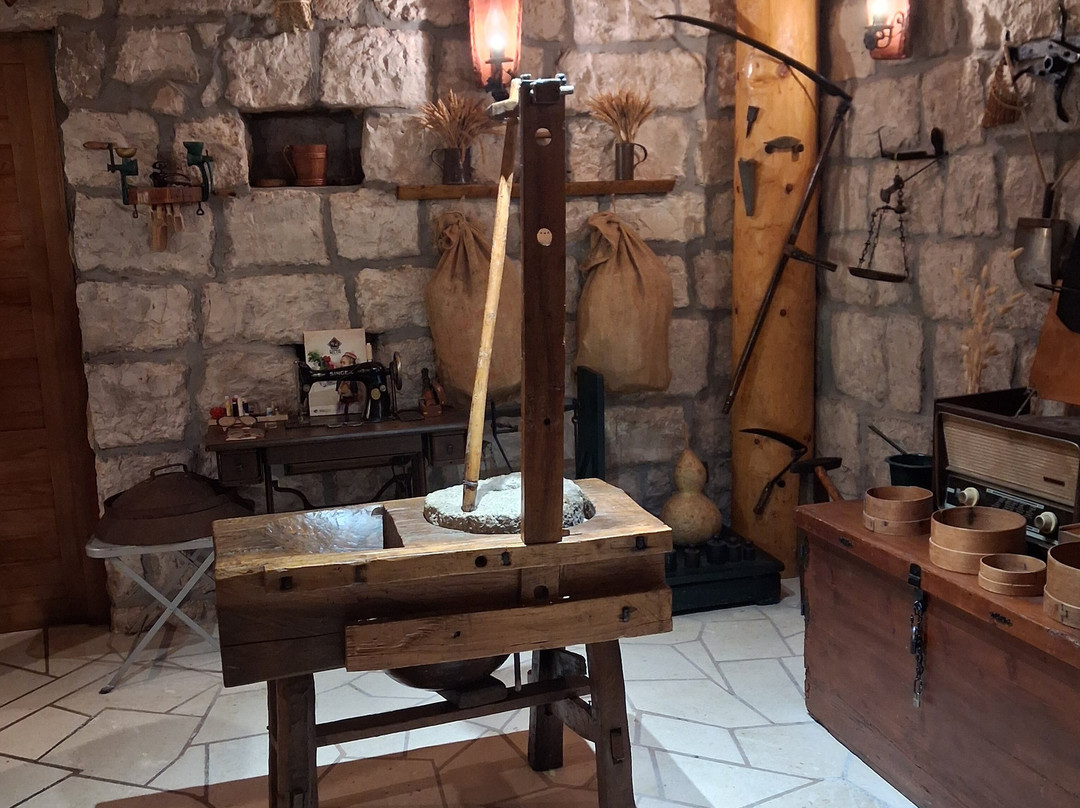 Kameni Mlin Stone Mill-Cilipi必去景点
