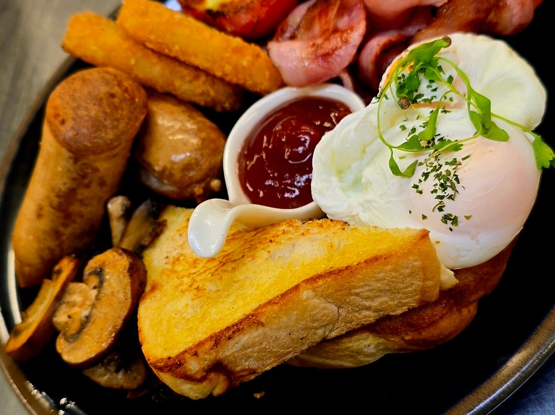 Fat Tonys Café & Bar