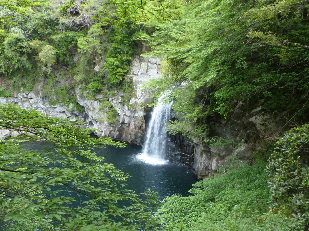 Cheonjeyeon Falls-西归浦市必去景点