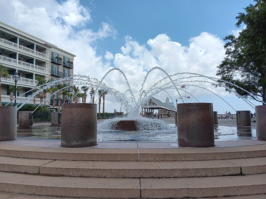 Pineapple Fountain-查尔斯顿必去景点