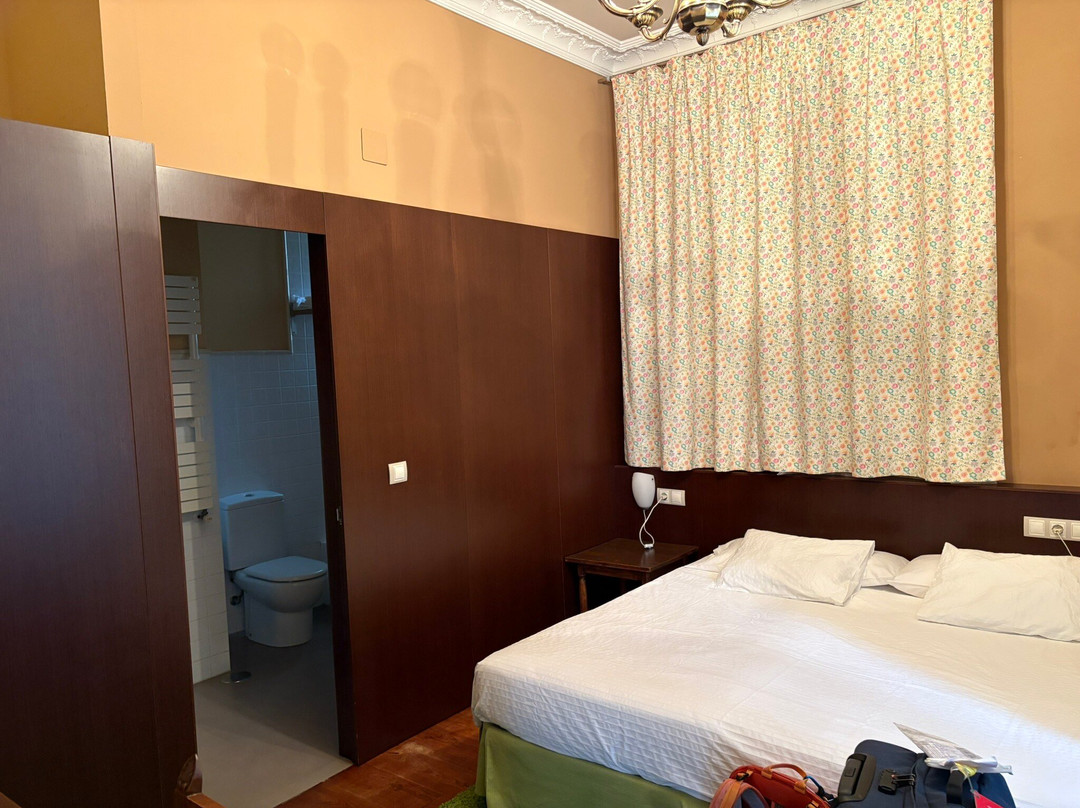 Villanueva De Pria酒店住宿-Hotel Casa Roja