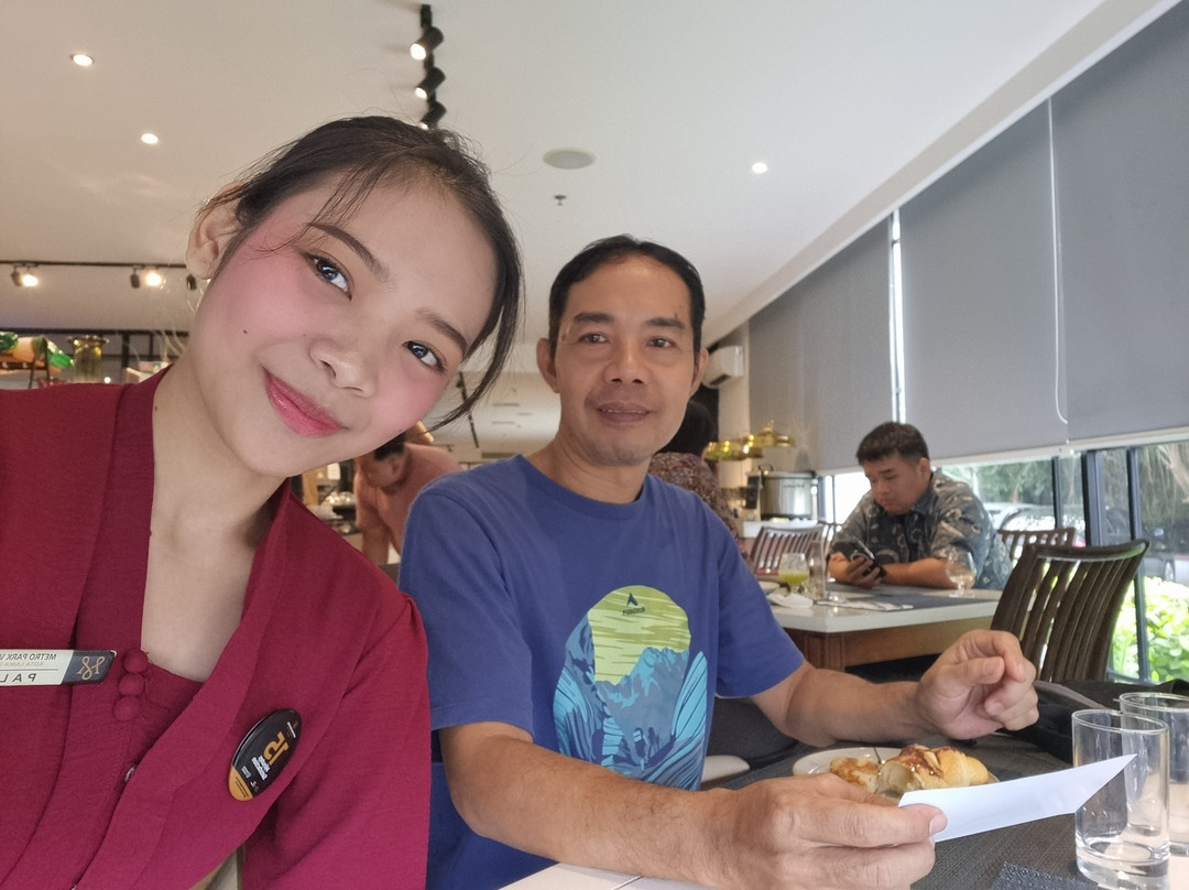 三宝拢科塔拉玛地铁公园景观酒店主图