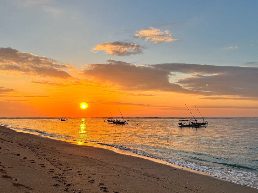 Mengiat Beach-努沙杜瓦必去景点