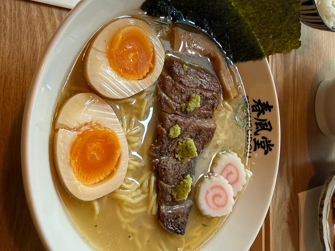 HALAL WAGYU RAMEN & BEEF CUTLET SHUNPUDOU 春風堂
