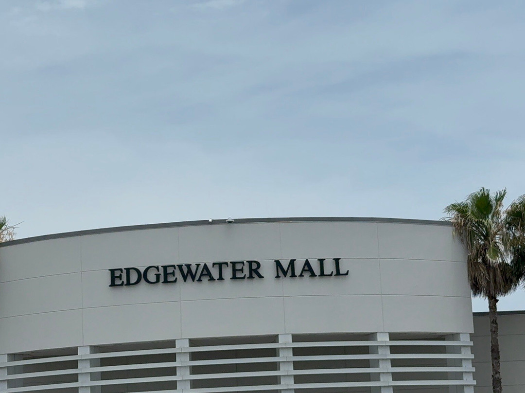 Edgewater Mall-比洛克西必去景点