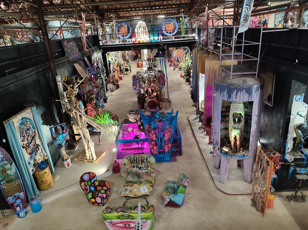 Spiktri Street Art Universe Museum-Ferrals-les-Corbieres必去景点