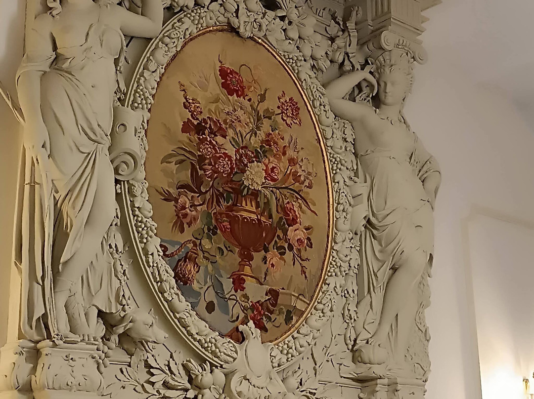 Palace de los Golfines de Abajo-卡塞雷斯必去景点