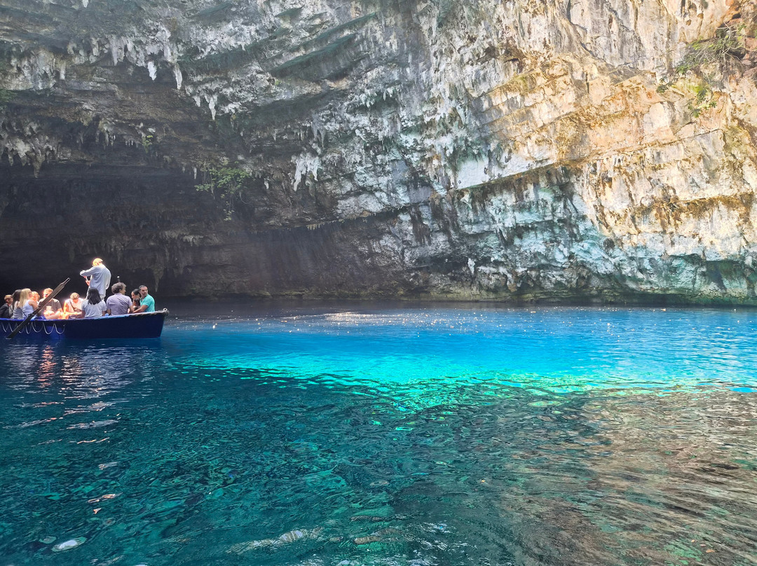 Melissani Cave-Karavomylos必去景点