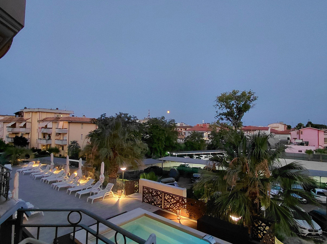 Almaluna Hotel & Resort主图