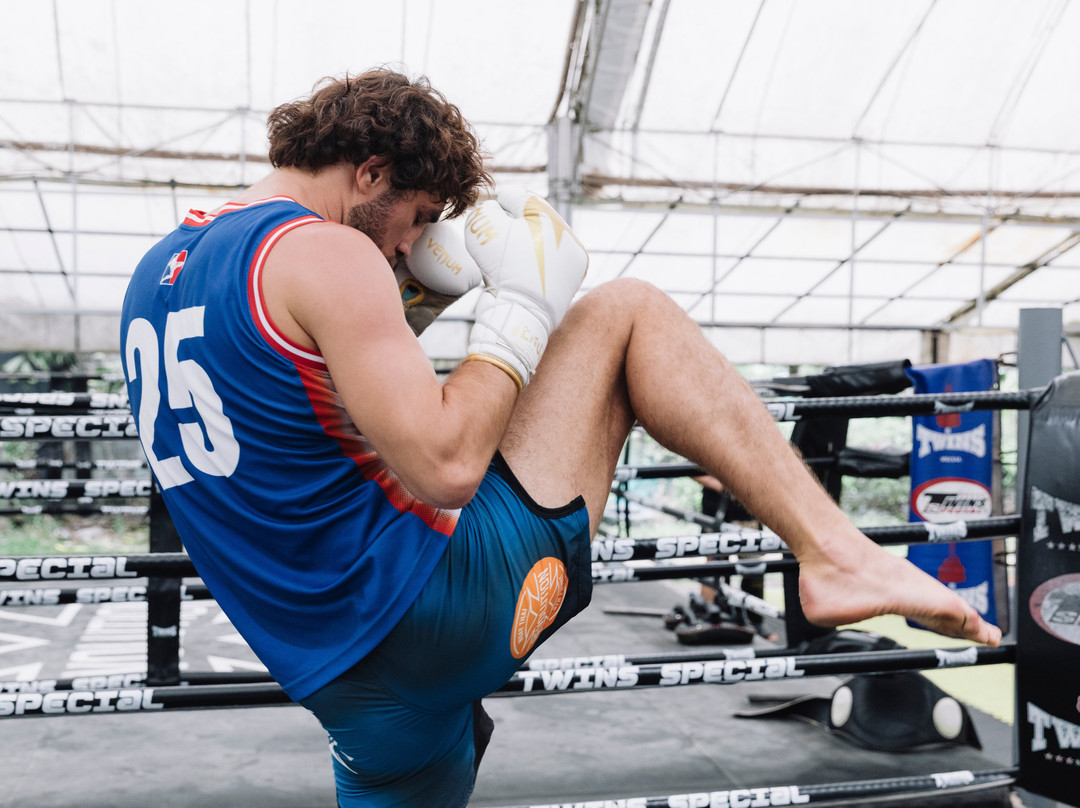 REVOLUTION GYM PHUKET-呈塔累必去景点