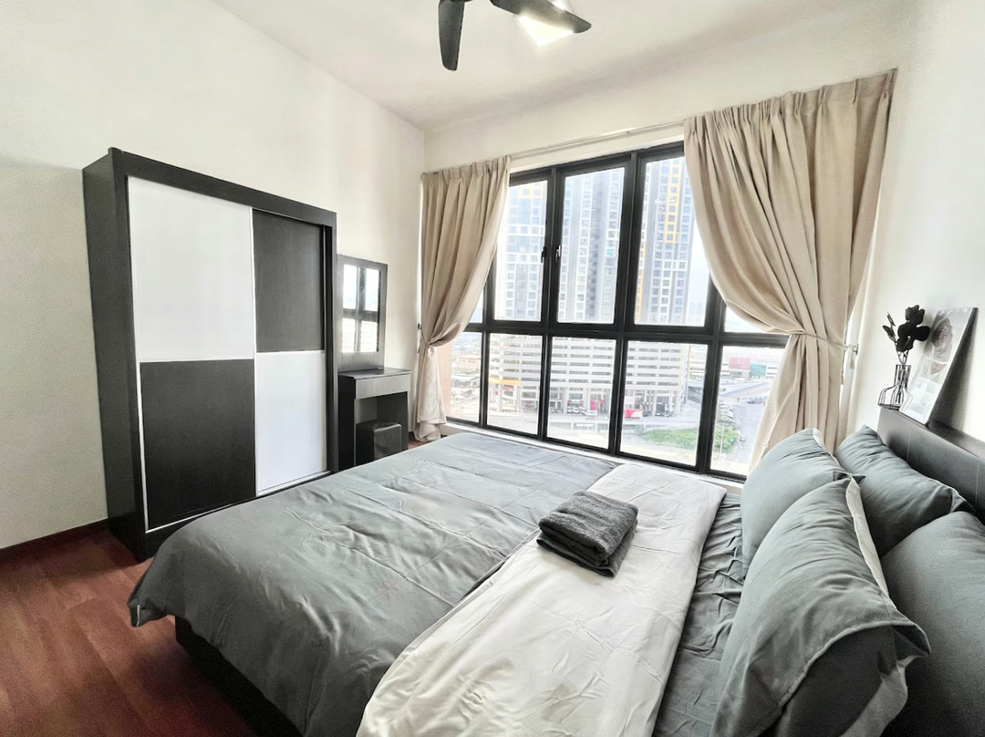 Amerin Suites By JM Home