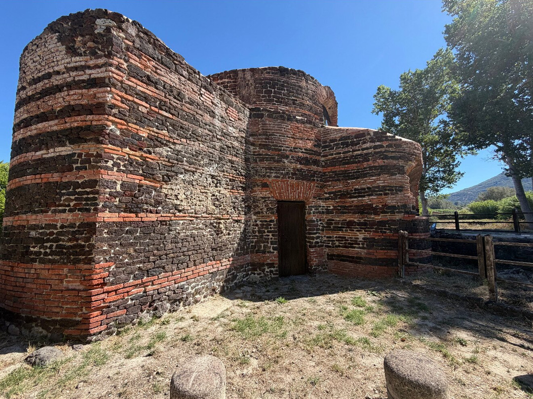 Chiesa di Nostra Signora di Mesumundu-Siligo必去景点