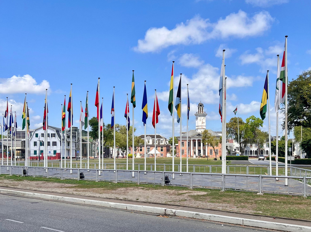Independence Square (Onafhankelijksplein)-帕拉马里博必去景点