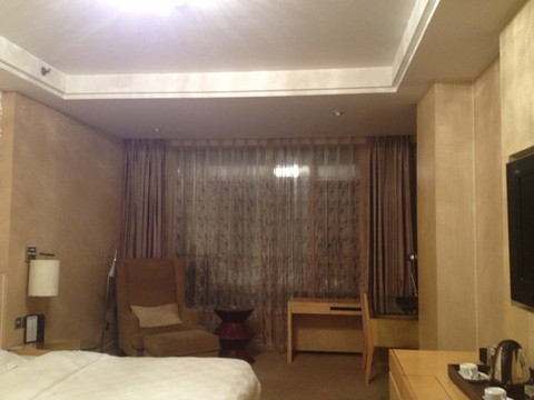 凤凰京华大酒店主图