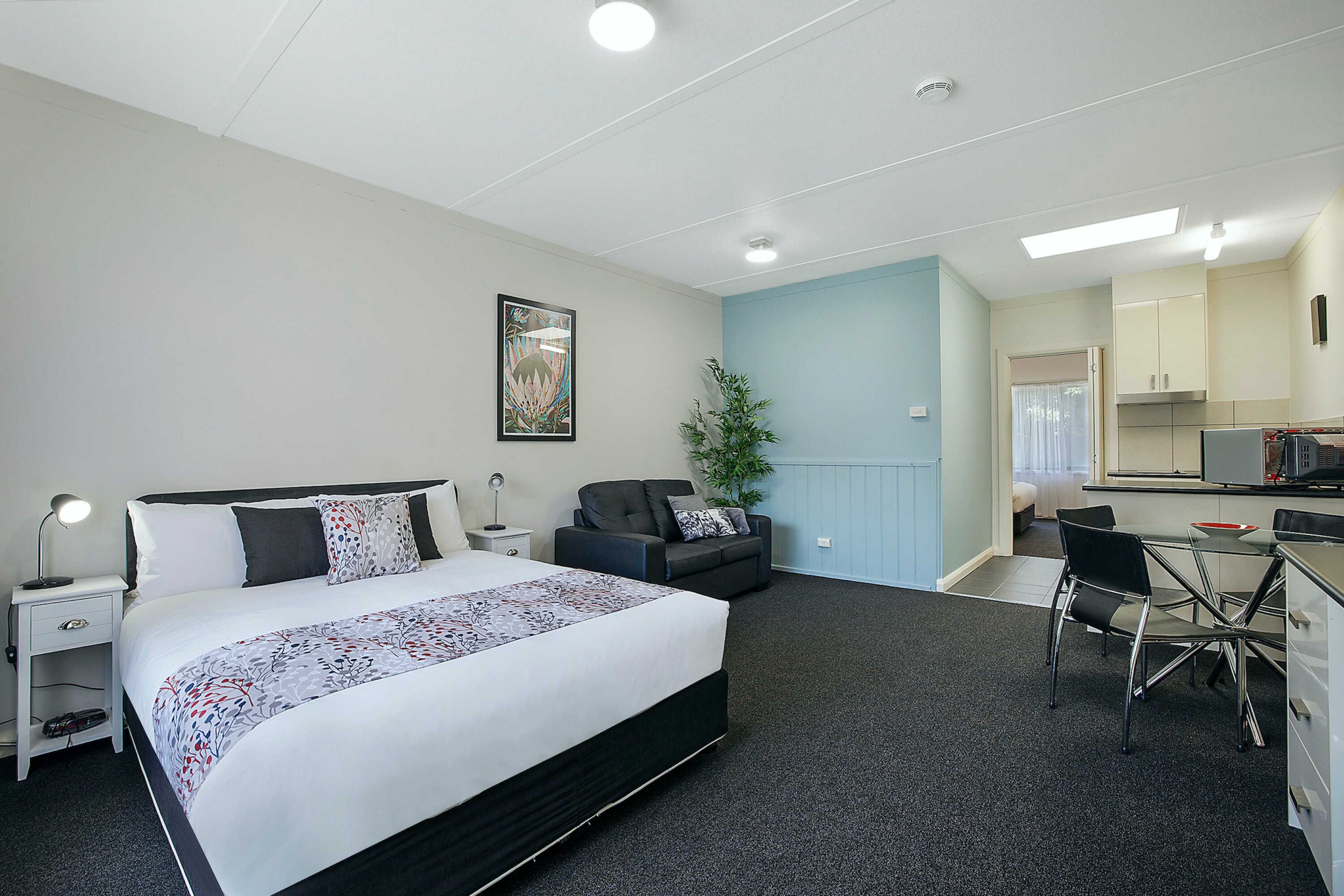 Hamilton Lakeside Motel-官方