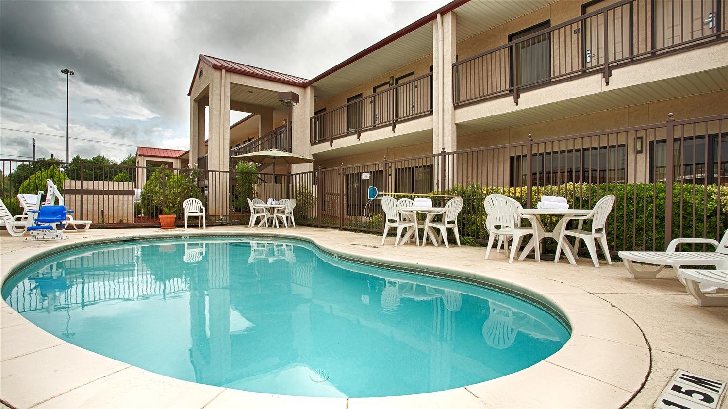 Best Western Lindale Inn-官方