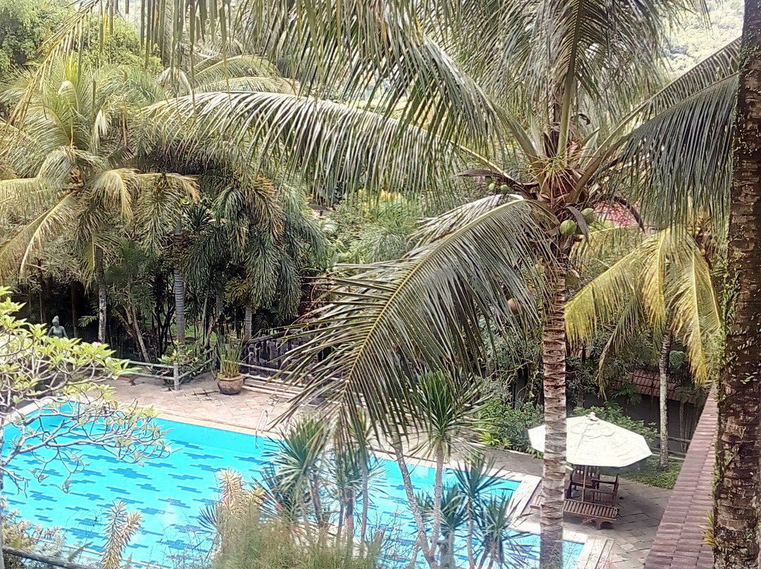 奥克利斯丽晶大酒店