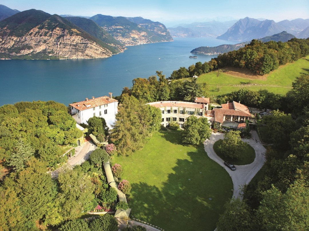 瑞雷斯杜尔罗科利酒店主图