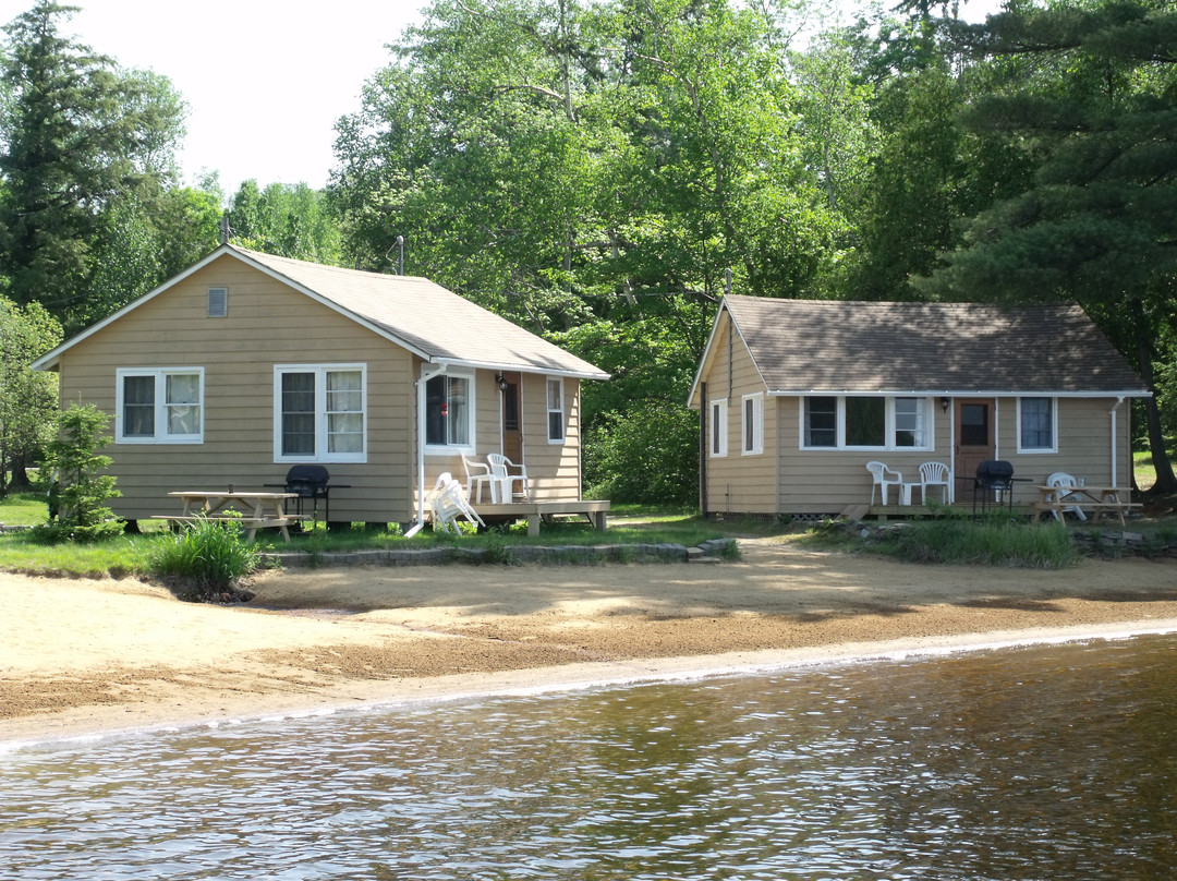 Dwight酒店住宿-Parkway Cottage Resort And Trading Post