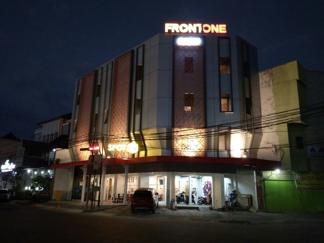 Front One Cabin Slamet Riyadi-官方