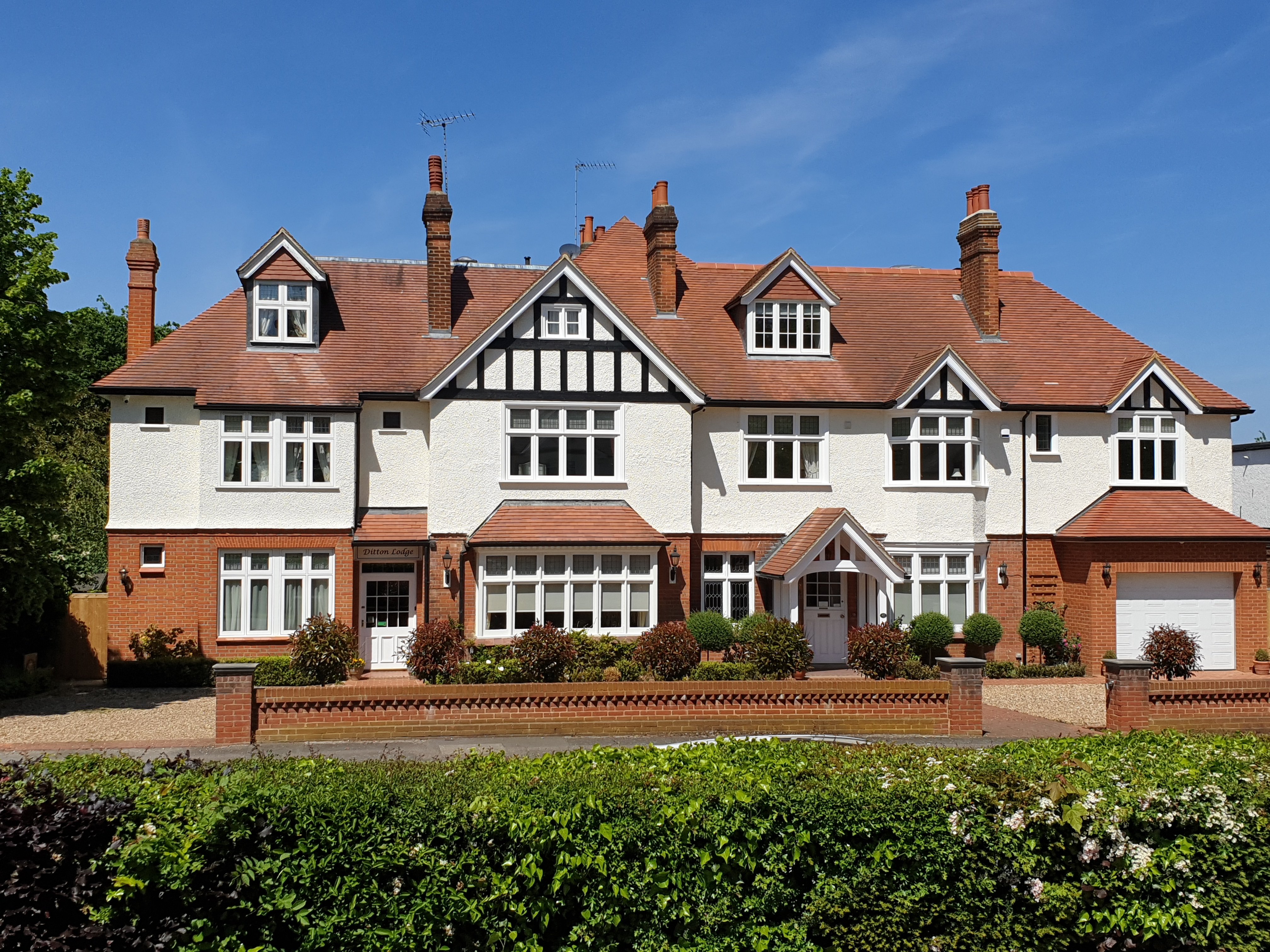 Ditton Lodge Hotel-官方