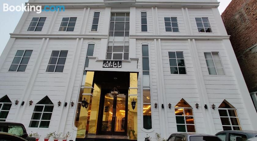 Royal Mansion Hotel