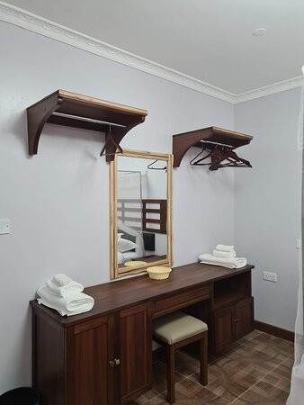 Edgewood Country Place主图