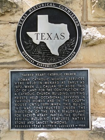 Historic Sacred Heart Catholic Church-Menard必去景点