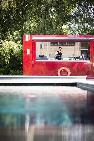 Hôtel L'Incomparable-泳池